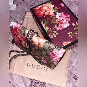 Authentic Gucci blooms crossbody bag